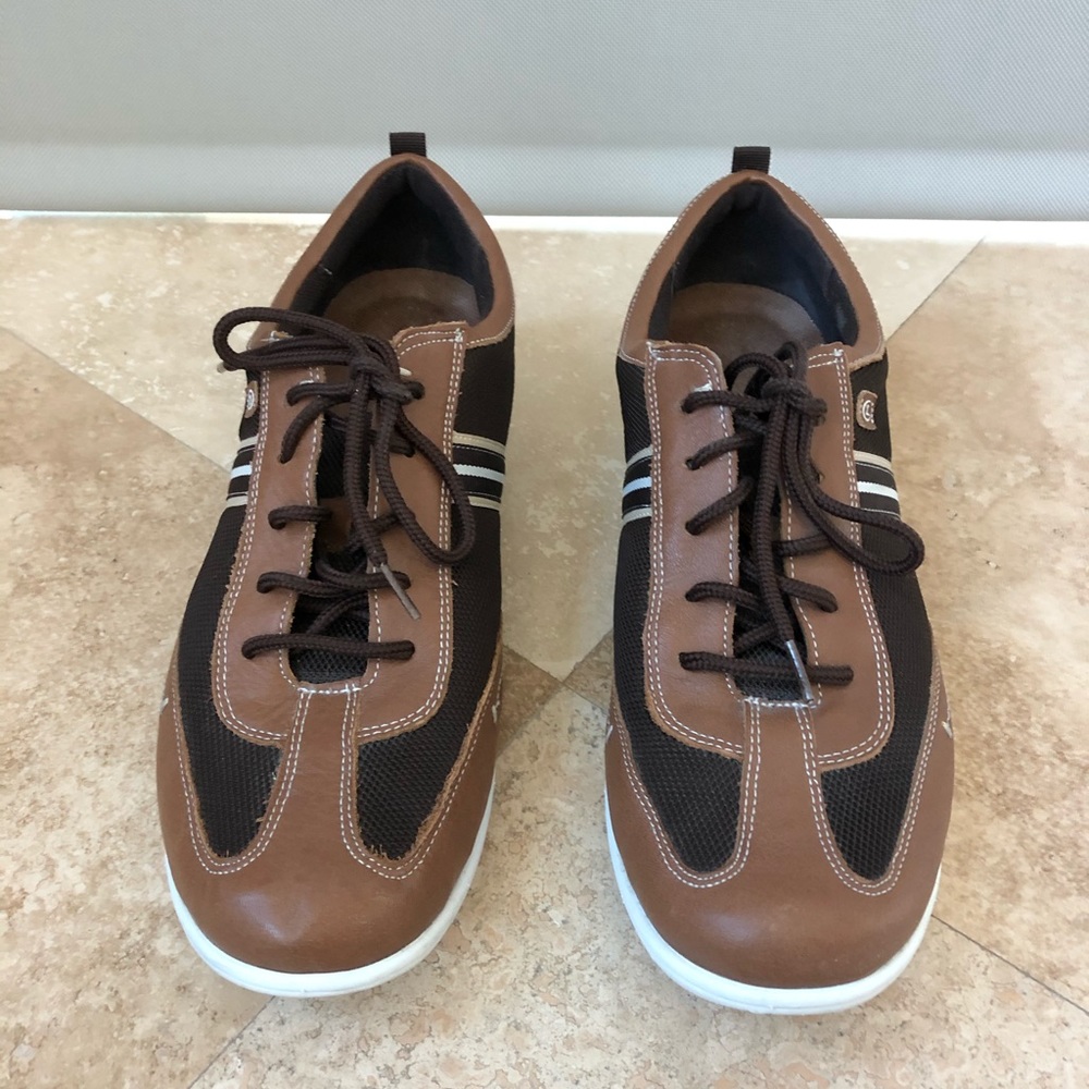 ROCKPORT SHOES: WALKING SHOES/Women's  SIZE 9